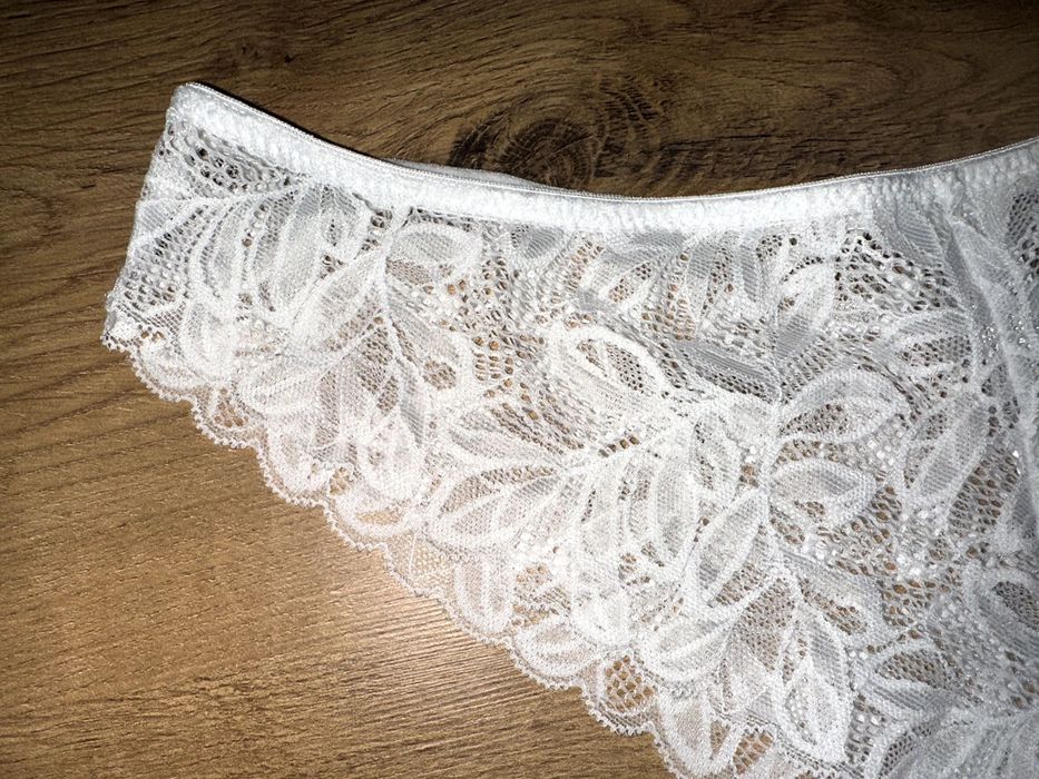 Primark koronkowe majtki S