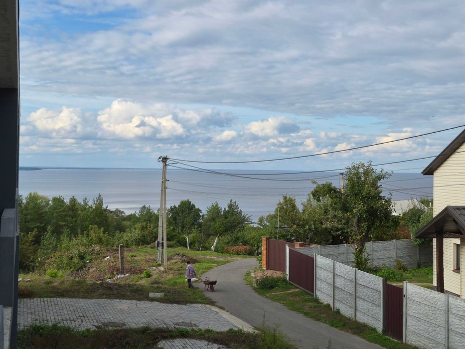 Продам таунхаус Нові Петрівці, вул. Межигірська 185.