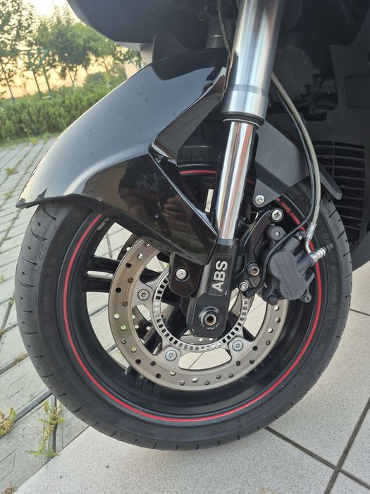 Моторойлер BMW c600