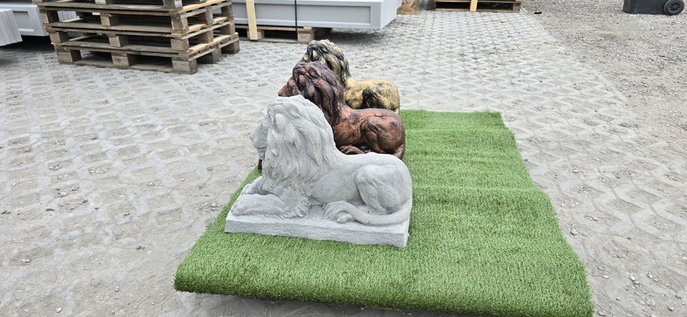 Lew betonowy duży, figura ogrodowa