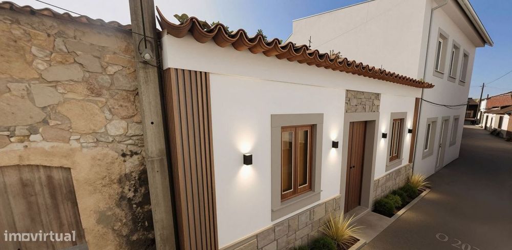 Vende-se casa para renovar na Pampilhosa a 19 km de Coimbra.