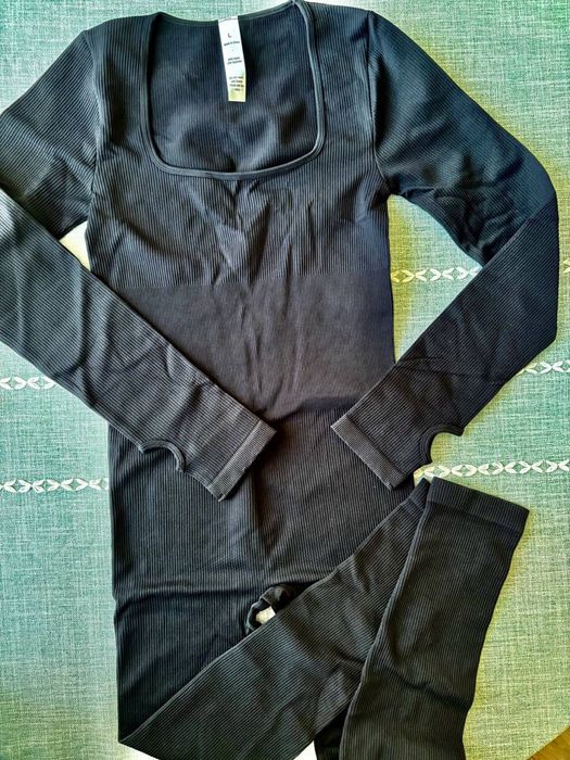 Комбинезон женский в рубчик с длинным рукавом черный, графит, шоколад