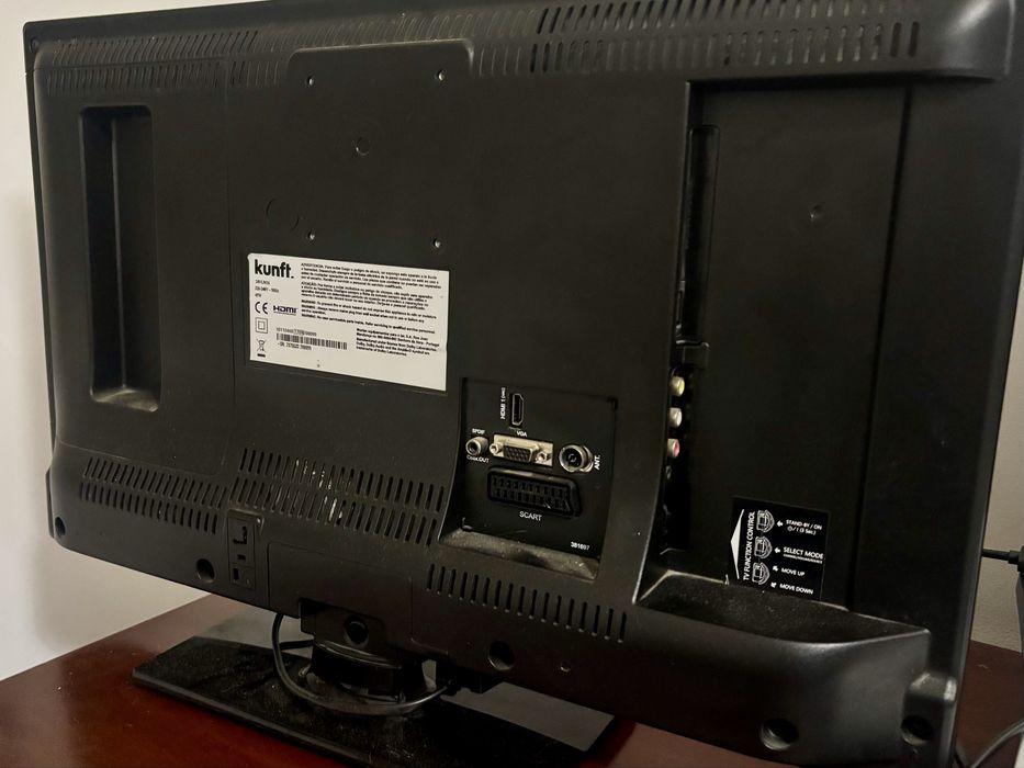 Televisão Kunft 24VLM16