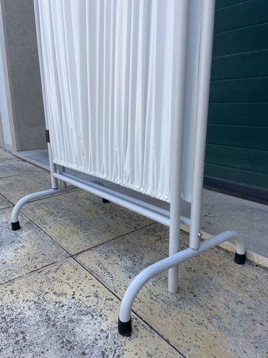 Biombo clinico praticamente novo