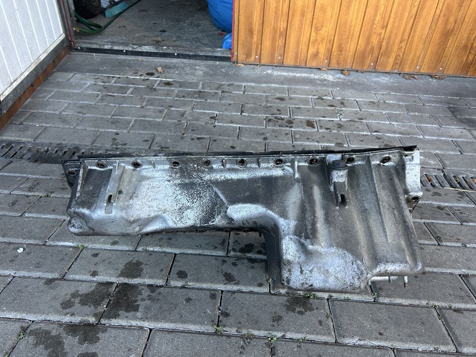 Miska Olejowa BMW e60 E61 3.0 benzyna N53