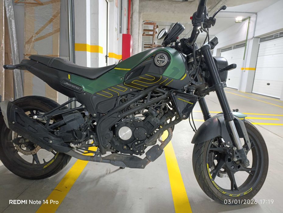 Benelli Leoncino 125  Impecável Estilo Scrambler Moderno