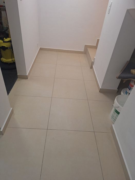 Gres niemiecki ,kafle  podłogowe 60×60