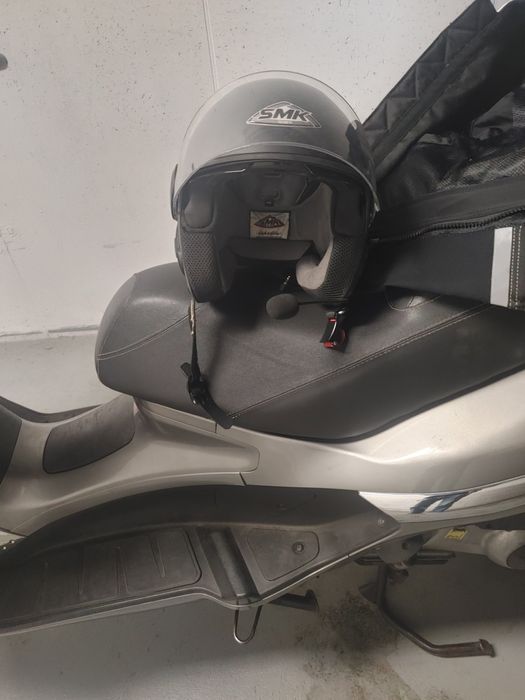 2 Kaski Scorpion z intercomami plus kurtka skórzana BUSE rozm. M\50