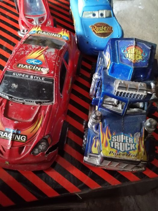 Продаю дитячі іграшки