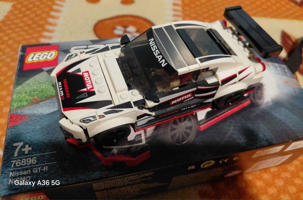 Продам Конструктор - модель Lego Speed Champions Nissan GT-R NISMO (76896)