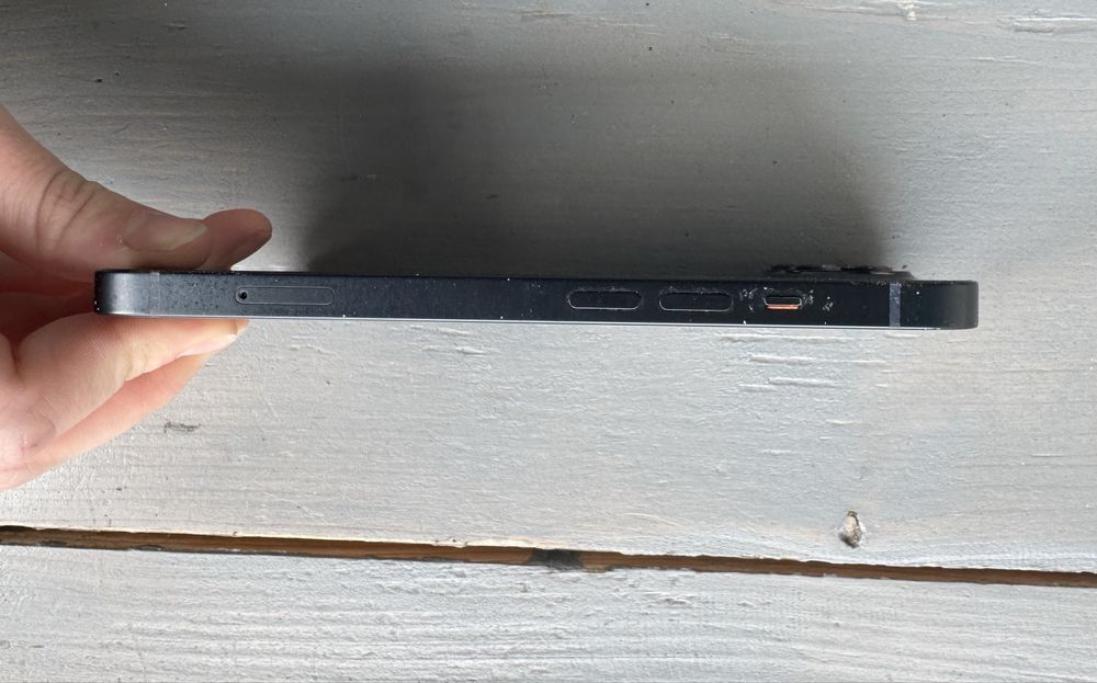 Iphone 13 + słuchawki apple