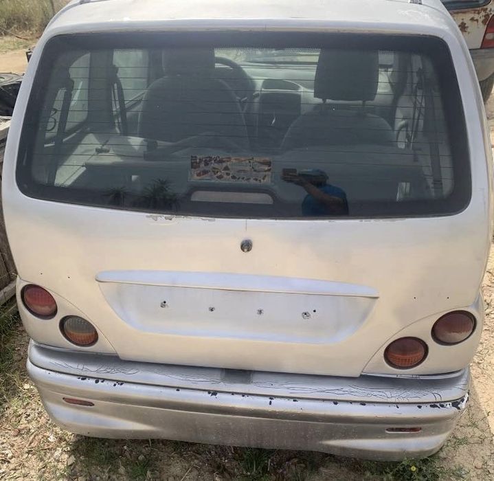 micro car com documentos