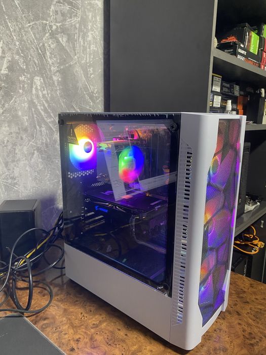 Игровой компьютер i7 6700 16ГБ ОЗУ SSD m2 256ГБ HDD 2ТБ RX580/8ГБ