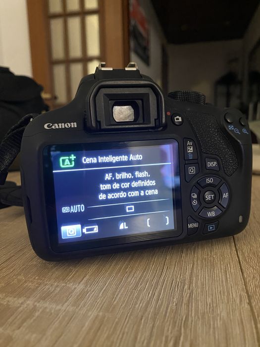 Máquina fotográfica Canon 1200d