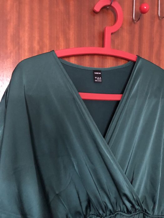 Vestido verde fluido