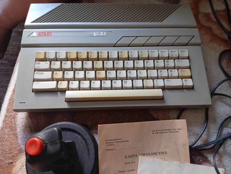Atari 65xe  jak na foto