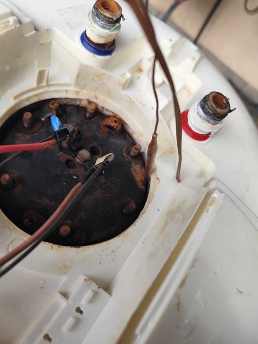 Продам на запчастини електробойлер " Аtlantic" Expert  UM-80 , D- 2- B