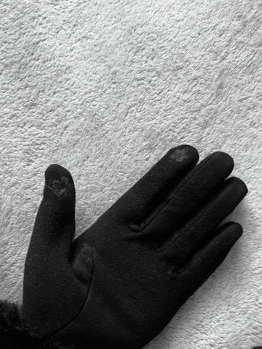 Zestaw czapka i rekawiczki Kendall + Kylie