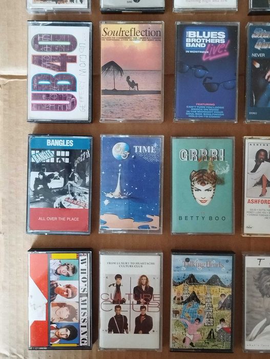 Várias Cassetes Antigas Internacionais #C01L03