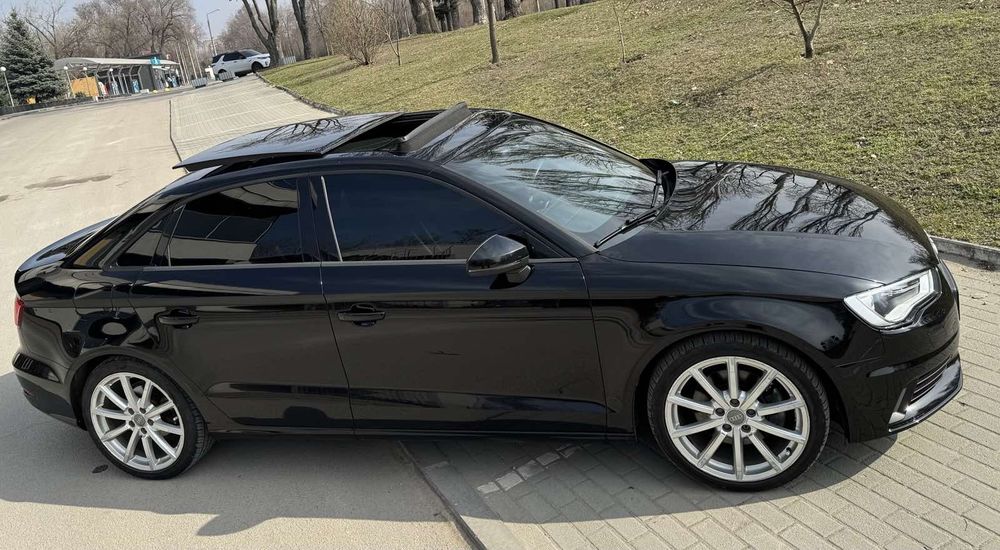 Продам AUDI   А3