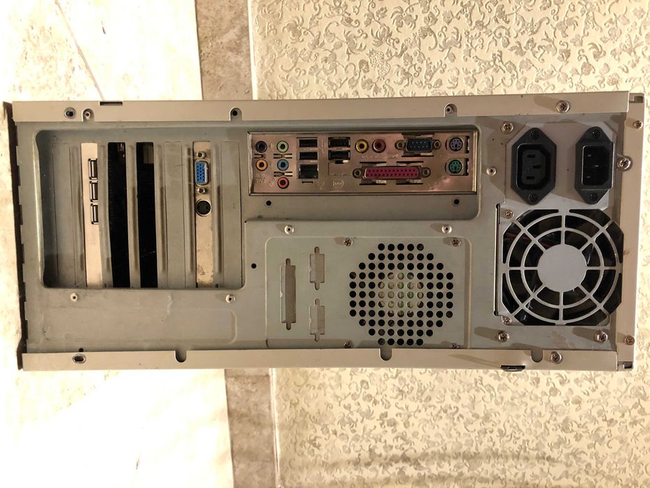 Комп'ютер системний блок