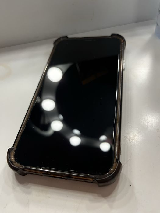 Iphone 11 128 Gb i 89% baterii