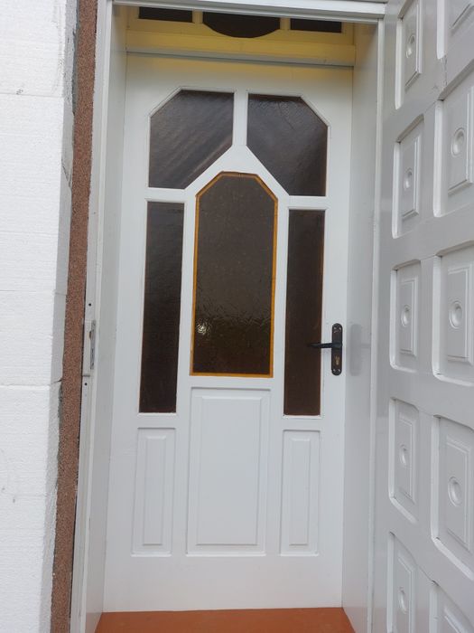 Продаються бу двері