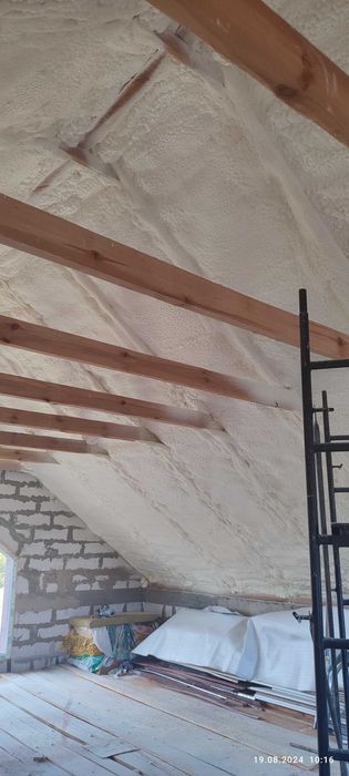 Утеплення Піною Пінополіуретаном Мансард Дах Ангар Склад Перекритя ППУ