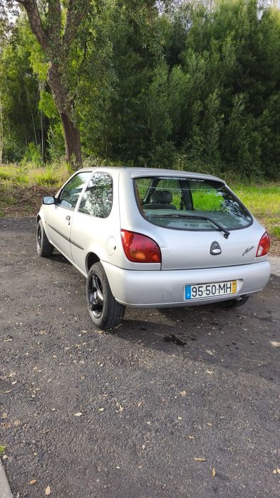 Vendo Ford Fiesta 1.25i