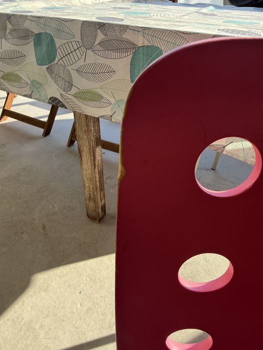 Cadeira rosa com rodas ikea