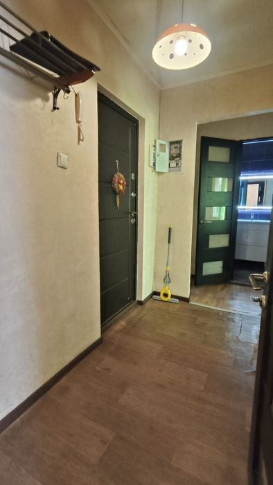 Здається 2 кімнатна квартира на 4-Зарічному.Навпроти "Терра"