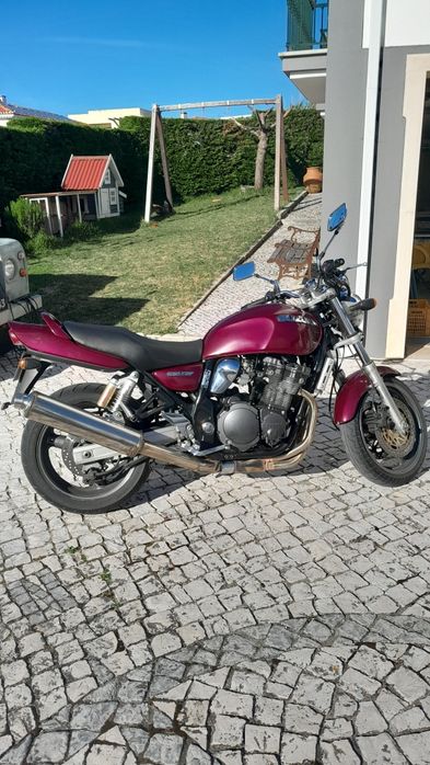 Vendo gsx 750 em muito bom estado