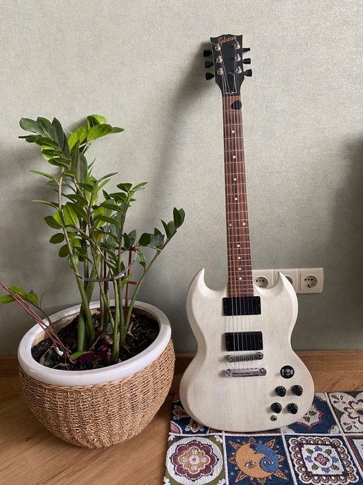 Електрогітара gibson sg.
