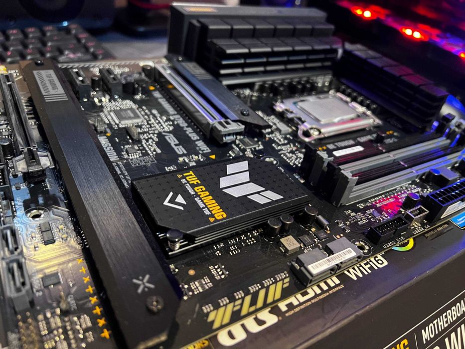 ASUS TUF GAMING B760-PLUS WIFI – jak nowa, gwarancja