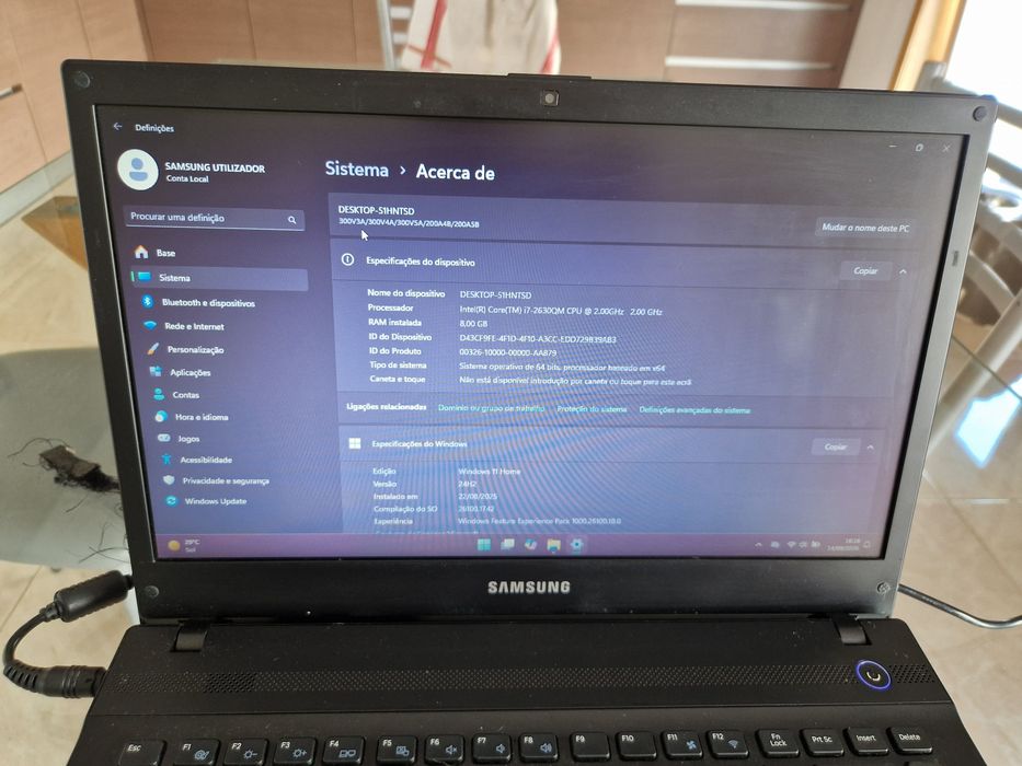 Samsung  NP300V4AH Core i7