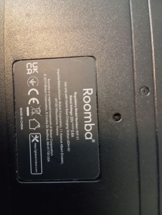 Робот-пилосос iRobot Roomba i3 Wi-Fi