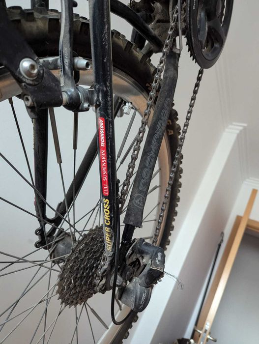 Bicicleta montanha suspensão dupla