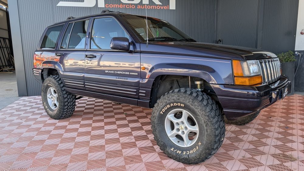 Jeep Grand Cherokee Laredo