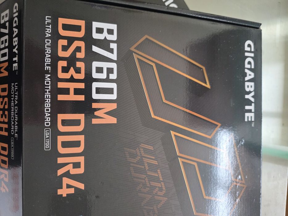 Motherboard , Memórias DDR4 / DDR5 , cpus INTEL , graficas ASUS, novos