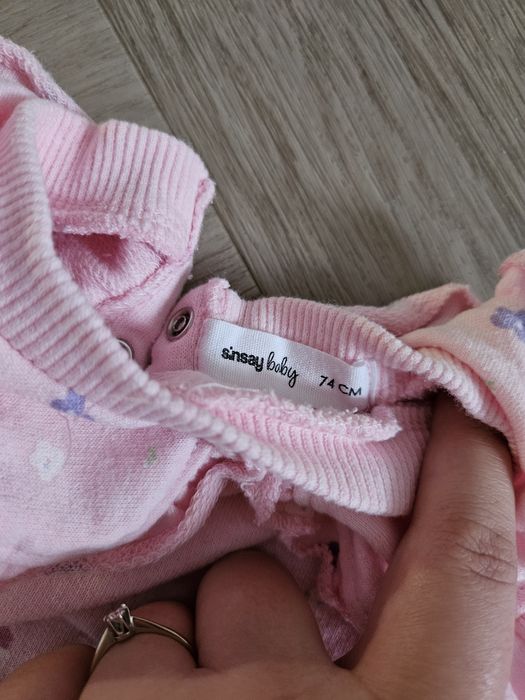 Nowa bez metki bluza r.74