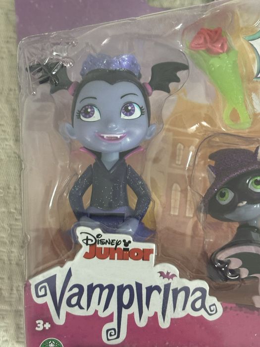 Boneca Vampirina Disney Júnior Nova  Vampirina & Phoebe the Cat