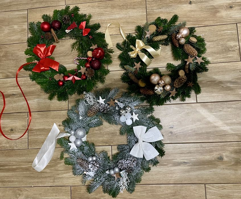 Stroik świąteczny wieniec
