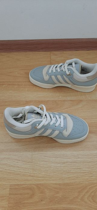 Кросівки  Adidas  RIVALRY 86 LOW SHOES
