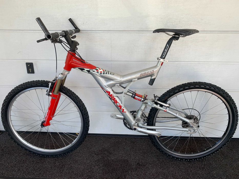 Rower Arrow Sirius Red Racing Shimano Deore XT Rock Shox SID Ritchey