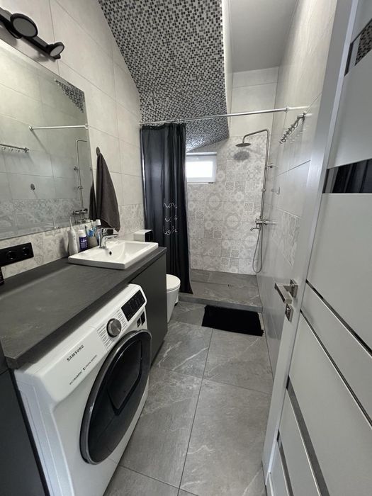 Продажа Таунхаус Вышгородский район,с.Новые Петровцы КГКанево ,озеро