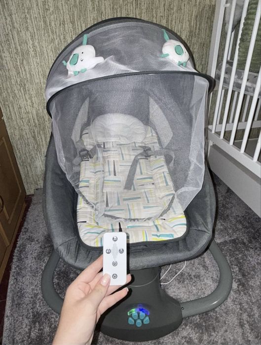 Продам укачивающий центр Mastela