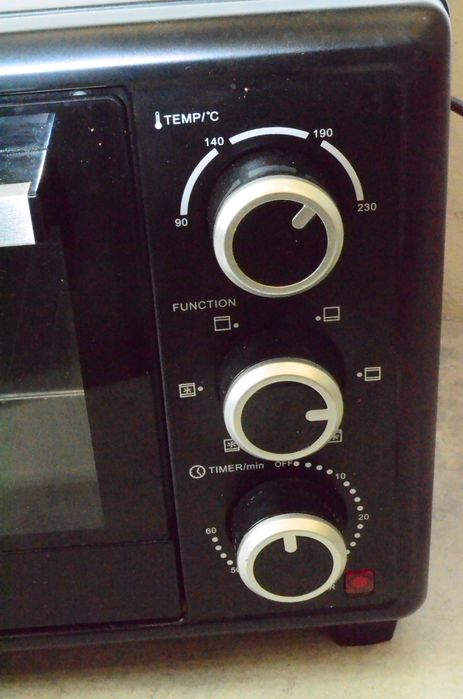 Mini piekarnik OptimumX OPT-20LT-BLACK 20L