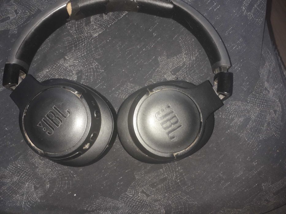 Słuchawki JBL TUNE770NC