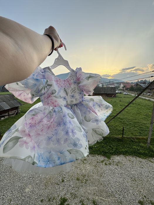 Дитяча святкова Сукня на 1-2 роки 86 оренда