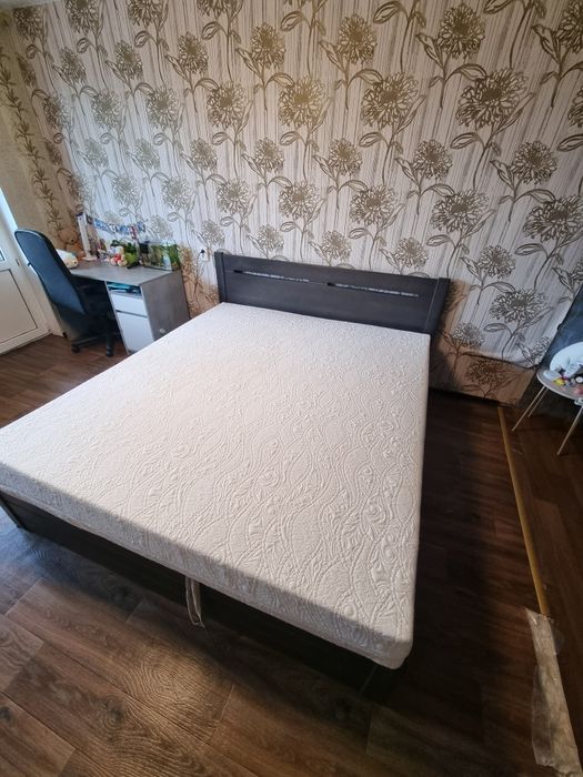 Якісна чистка матраців та м'яких меблів